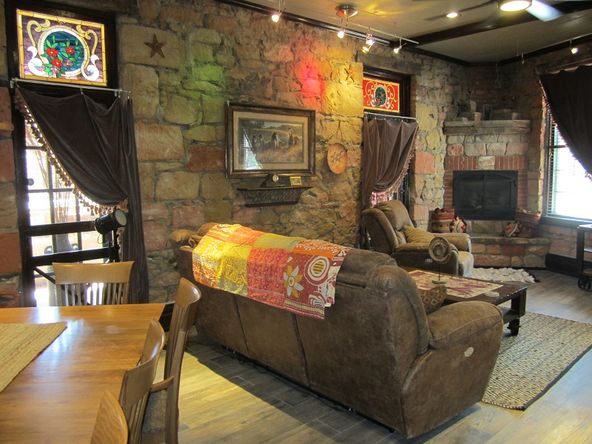 FlatIron Historic Sandstone Inn: 745 N River St, Hot Springs, SD 57747